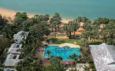 Hotel Ravindra Beach Resort & Spa