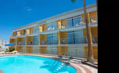Hotel Apartments Karina