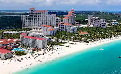 Hotel Breezes Bahamas